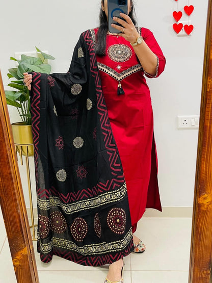 Cotton Kurti with Pant & Malmal Dupatta | Fully Stitched Set