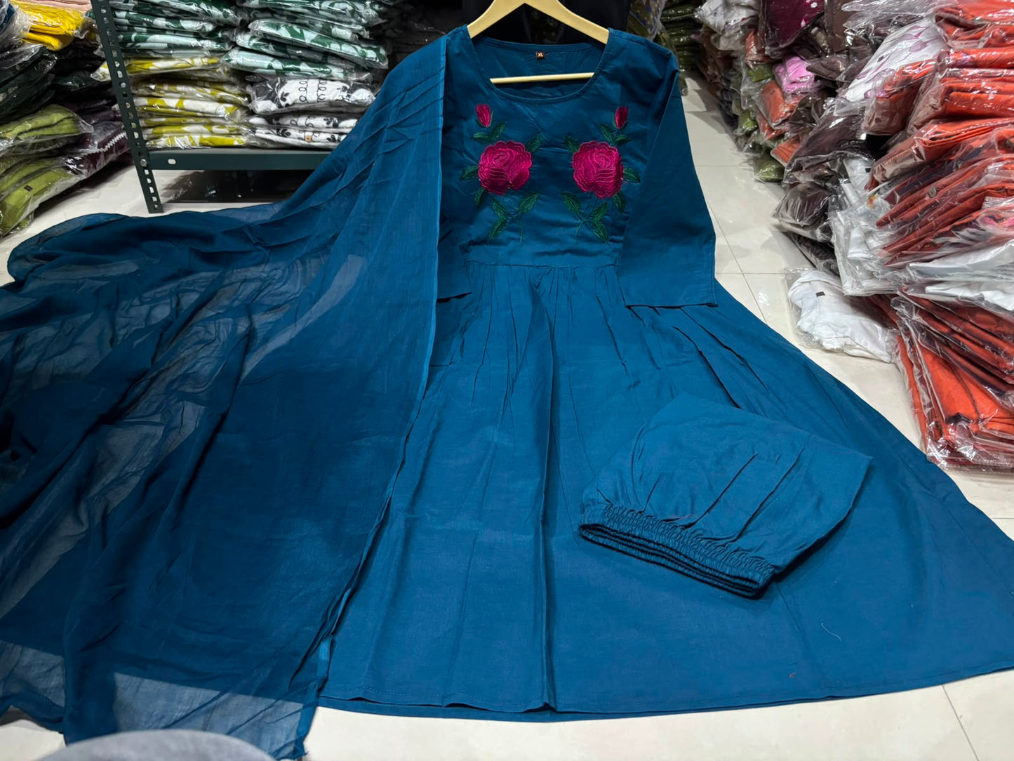 Cotton Natra Cut Kurta Pant Set with Malmal Dupatta & Embroidery