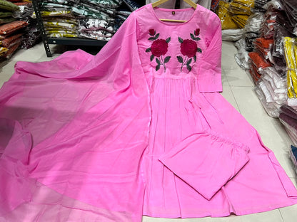 Cotton Natra Cut Kurta Pant Set with Malmal Dupatta & Embroidery