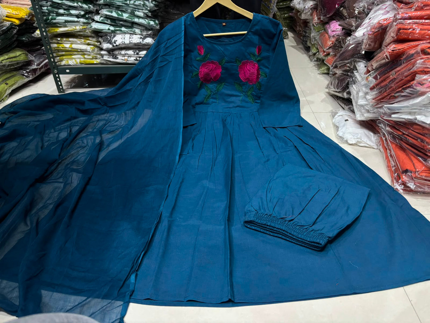 Cotton Natra Cut Kurta Pant Set with Malmal Dupatta & Embroidery