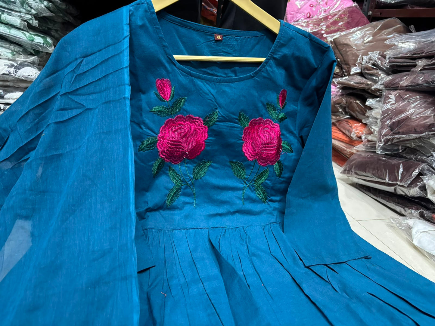 Cotton Natra Cut Kurta Pant Set with Malmal Dupatta & Embroidery