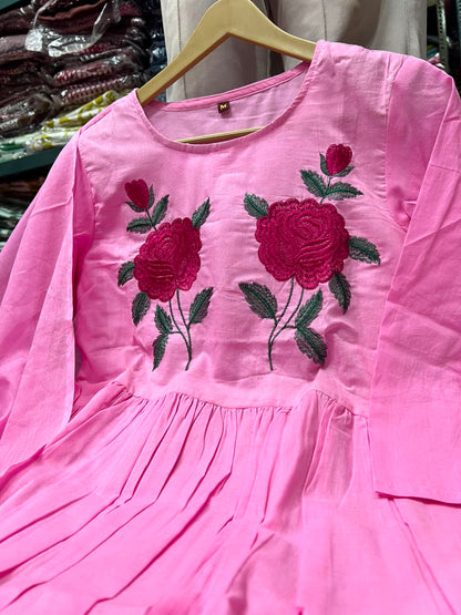 Cotton Natra Cut Kurta Pant Set with Malmal Dupatta & Embroidery