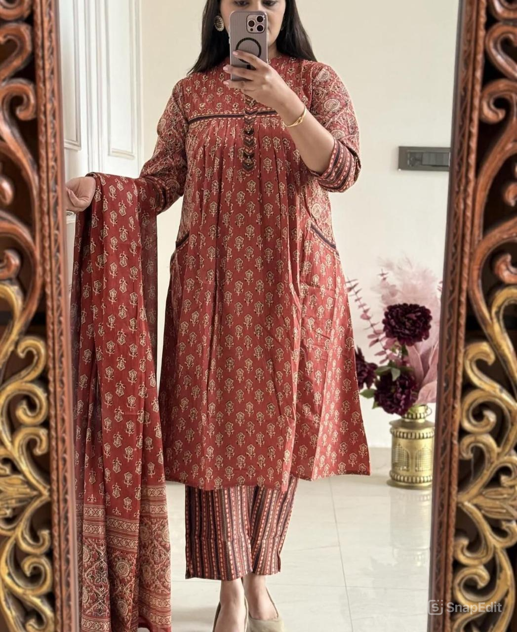 Cotton Pinteks Work Kurti Set with Printed Malmal Dupatta