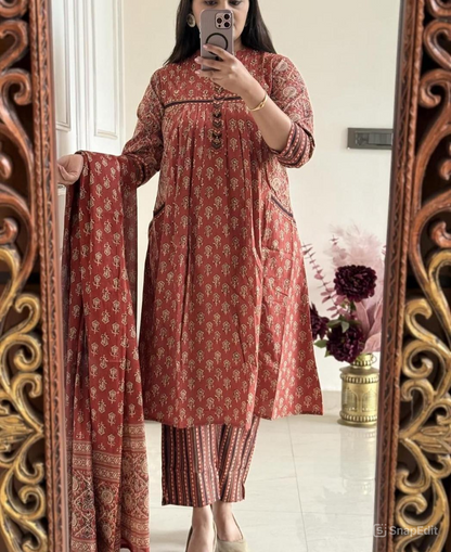 Cotton Pinteks Work Kurti Set with Printed Malmal Dupatta