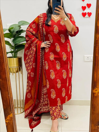 Cotton Printed Kurti Pant Set with Mulmul Dupatta