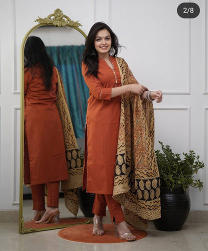 Cotton Slub Kurti Pant Dupatta Set with Katha Thread Work & Chanderi Digital Print Dupatta