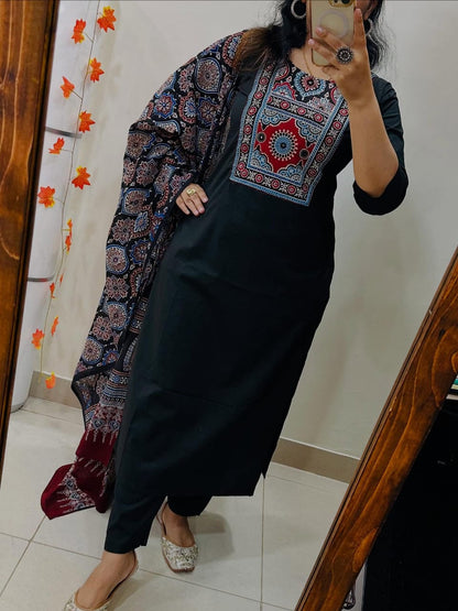 Cotton Work Kurti with Pant & Malmal Dupatta | Fully Stitched Set