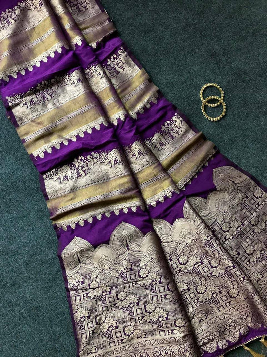 Crepe Silk Weaving Paithani Saree with Golden Zari Border & Woven Pallu
