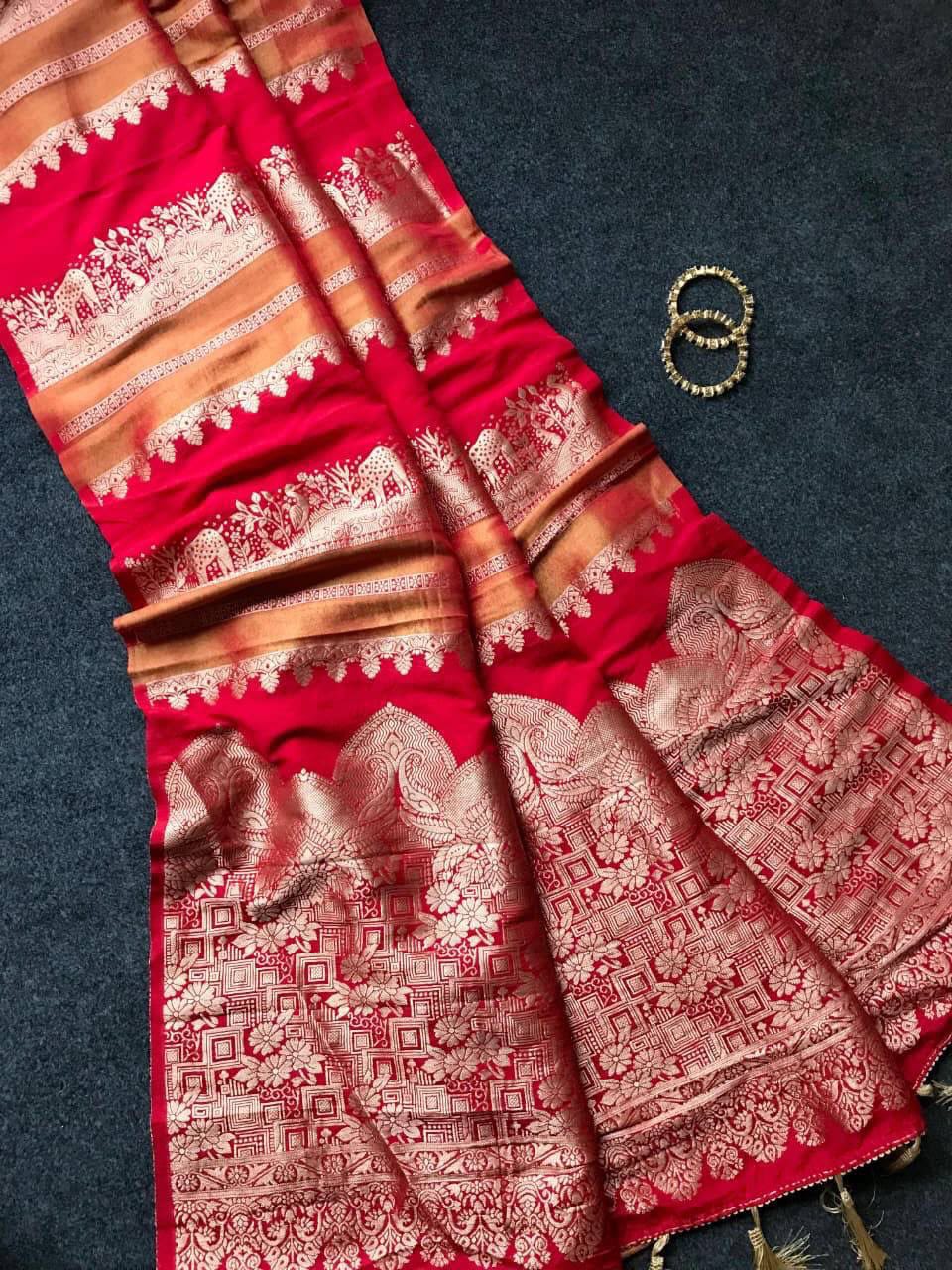 Crepe Silk Weaving Paithani Saree with Golden Zari Border & Woven Pallu