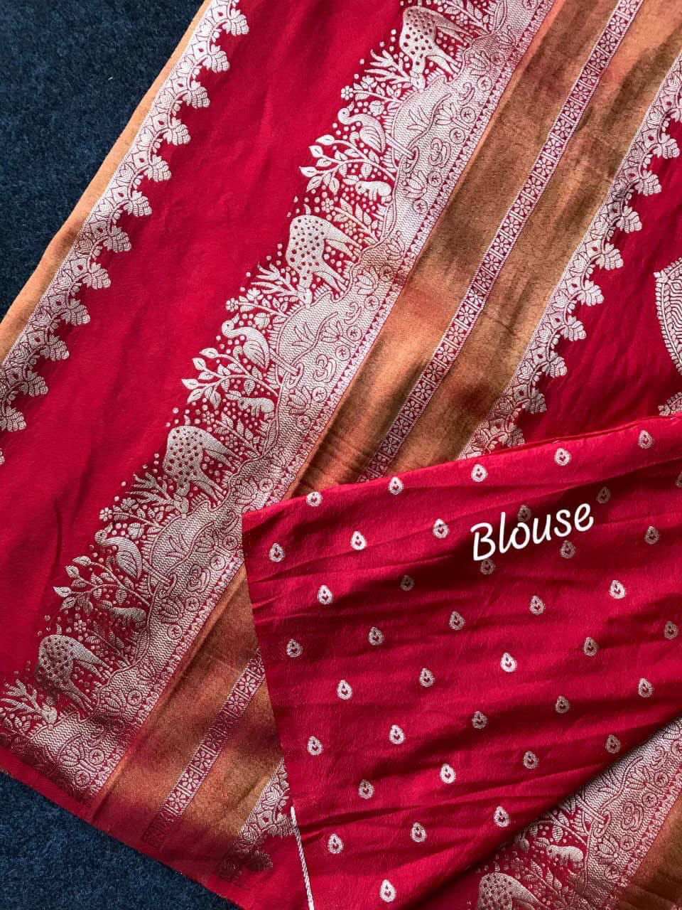 Crepe Silk Weaving Paithani Saree with Golden Zari Border & Woven Pallu