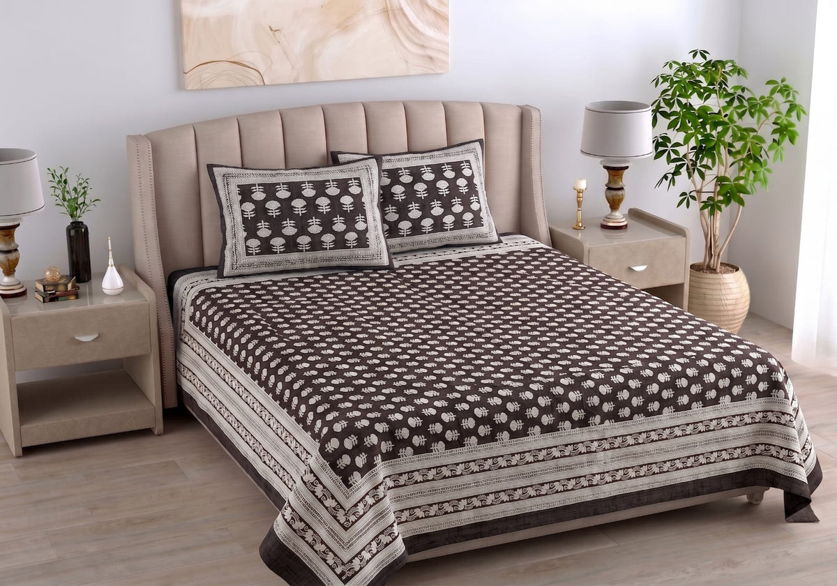 Daabu Print Cotton 300 TC Bedsheet with 2 Pillow Covers – 95×108 Inches