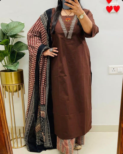 Embroidered Cotton 60x60 Kurta Pant with Dupatta Set