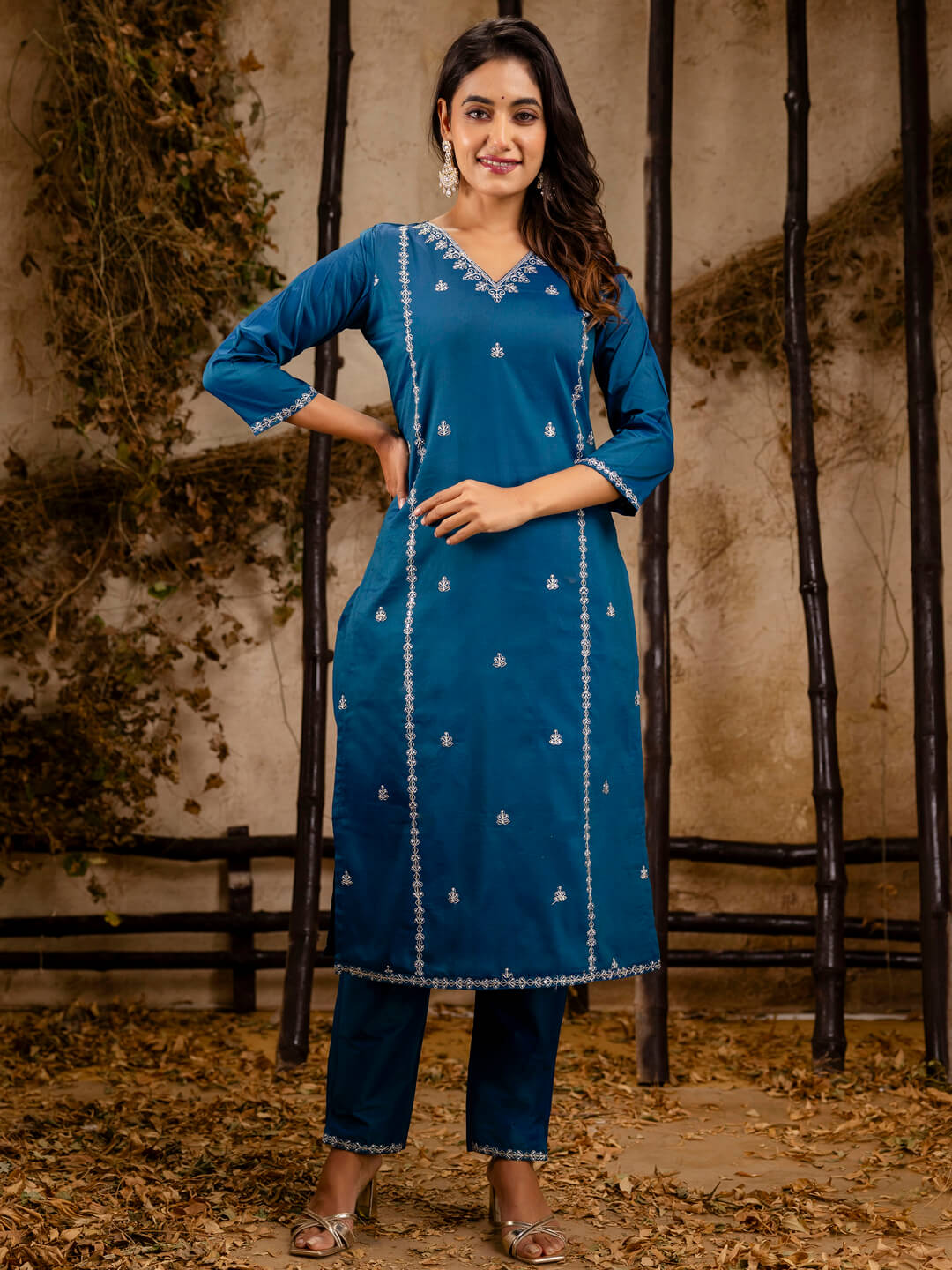 Embroidered Silk Blend Kurta Trouser Set with Organza Dupatta