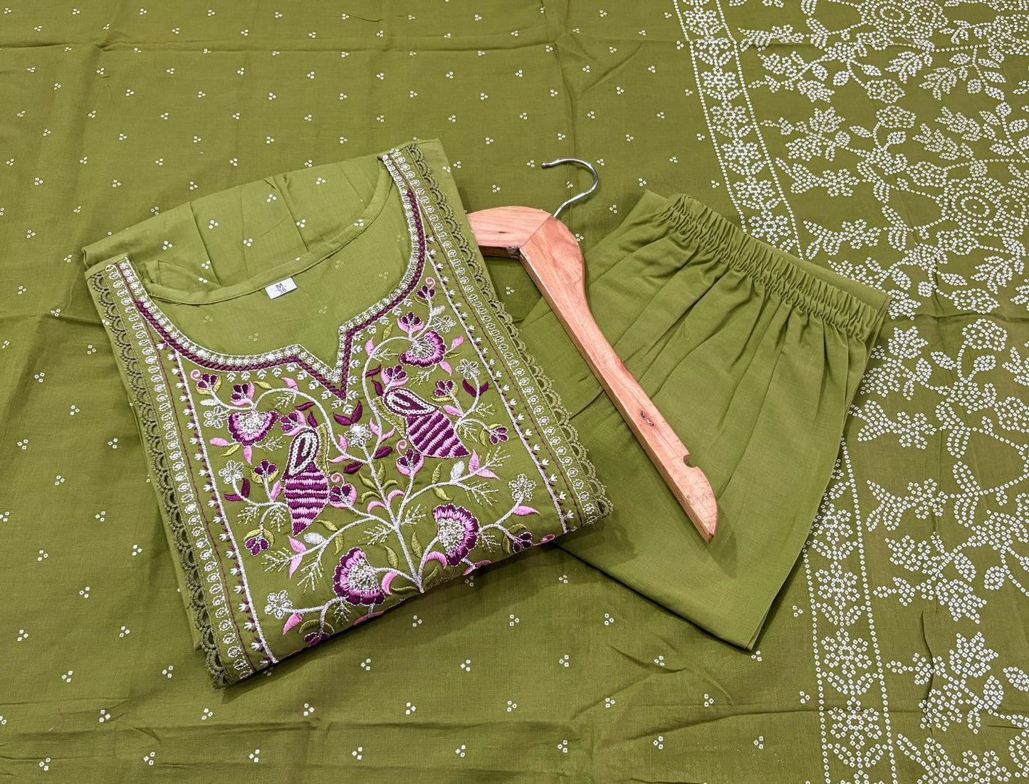 Flared Anarkali Kurta Set with Cotton Pant & Malmal Dupatta – Embroidered
