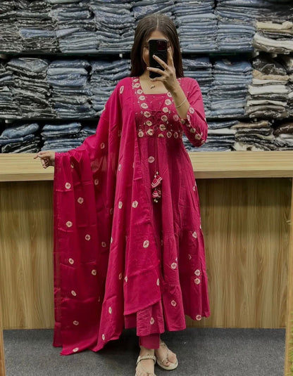 Flared Cotton Discharge Print Kurti Pant Set with Malmal Dupatta