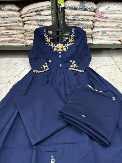 Flared Cotton Kurti Set with Embroidery & Malmal Dupatta