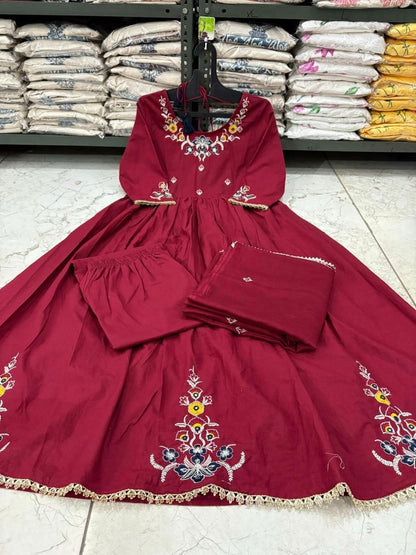 Flared Cotton Kurti Set with Embroidery & Malmal Dupatta