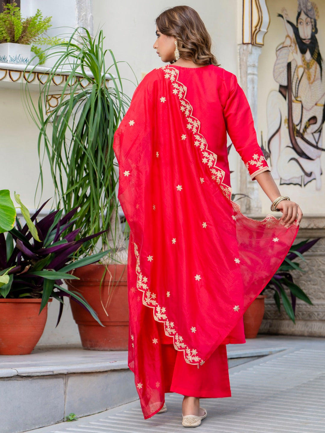 Floral Thread Embroidered Silk Blend Kurta Pant Dupatta Suit Set