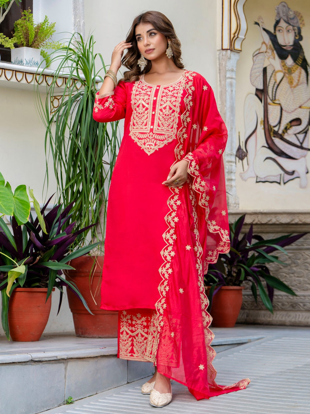 Floral Thread Embroidered Silk Blend Kurta Pant Dupatta Suit Set
