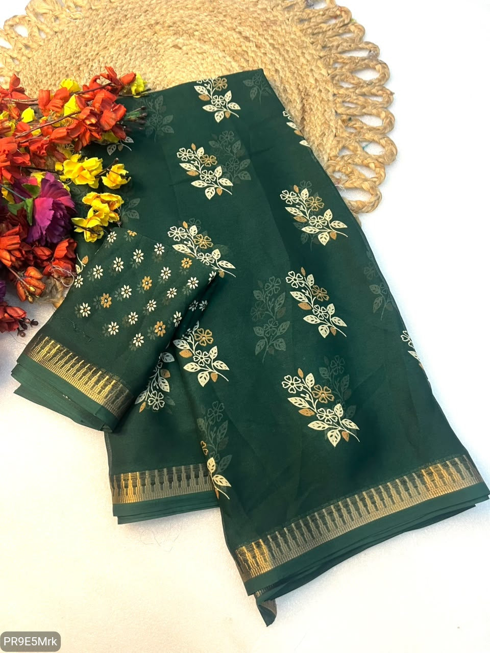 Flower Marshmallow Georgette Jacquard Weaving Saree with Running Blouse