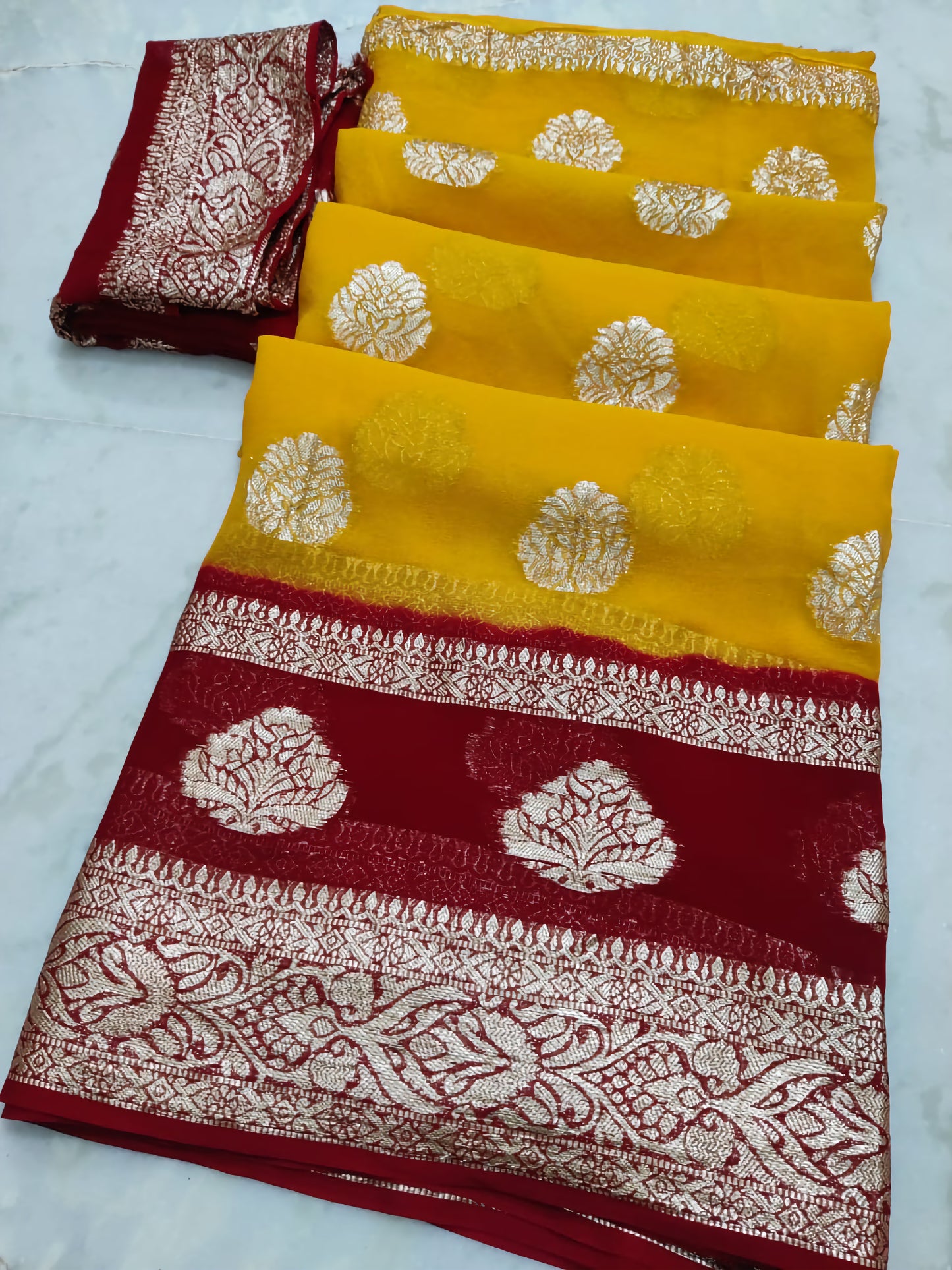 Georgette Jaipuri Die with Rose Zari Weave Saree & Contrast Zari Blouse