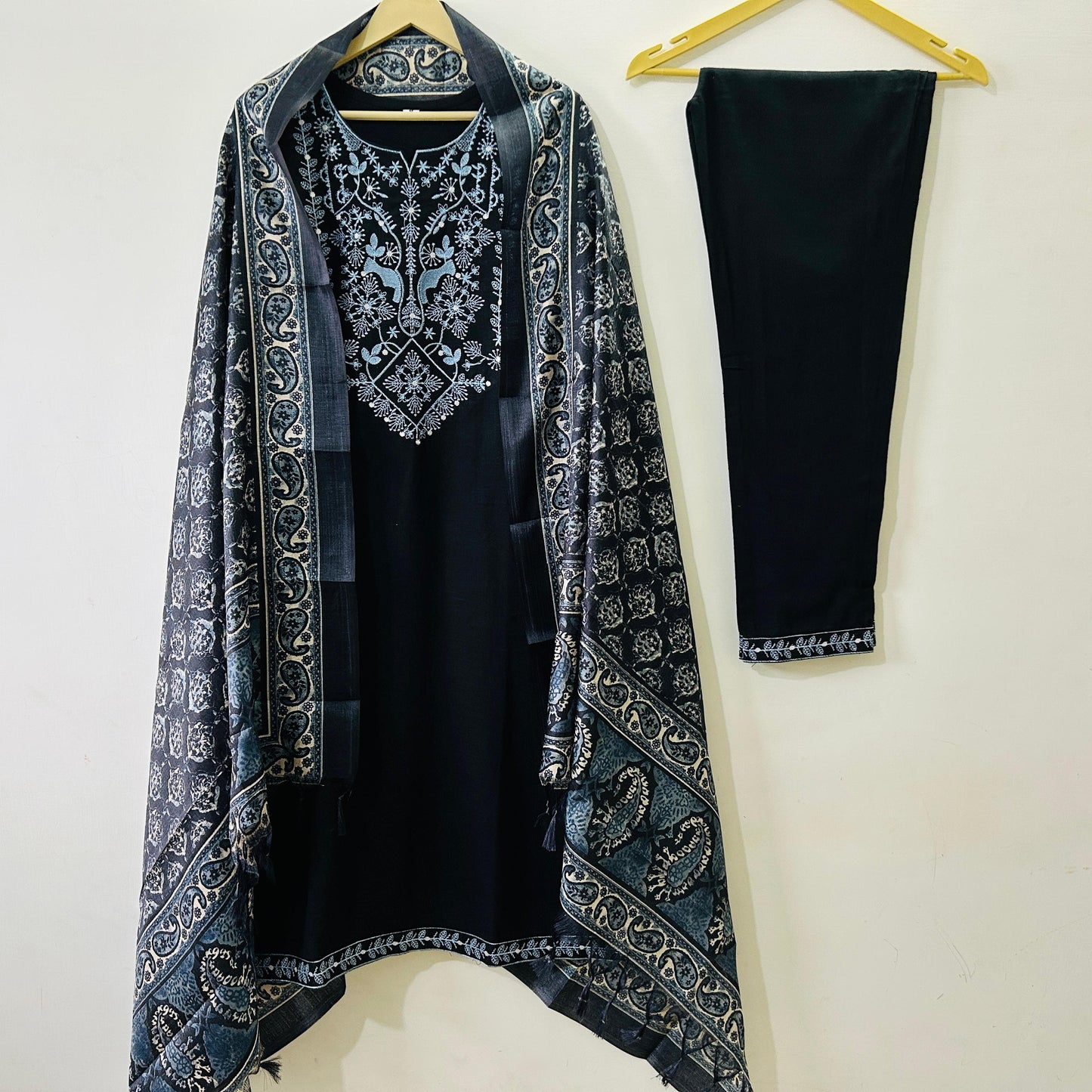 Handloom Embroidered Kurti Pant Set with Baatik Print Silk Dupatta