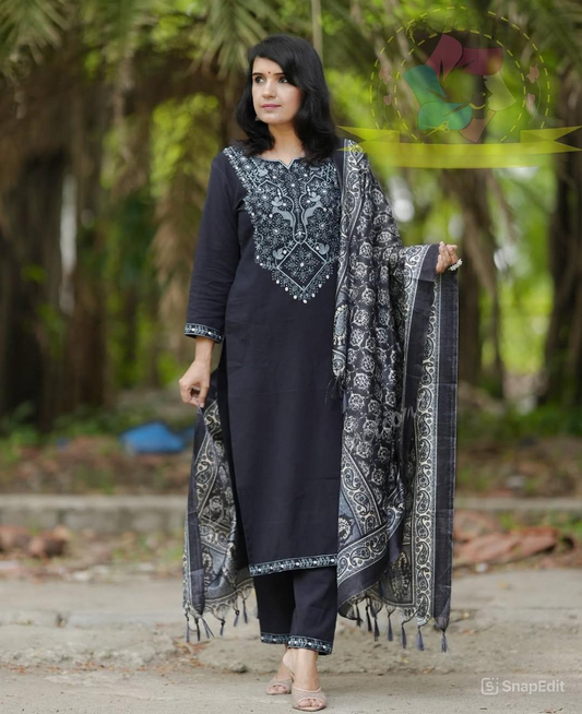 Handloom Embroidered Kurti Pant Set with Baatik Print Silk Dupatta