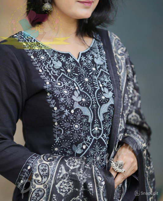 Handloom Embroidered Kurti Pant Set with Baatik Print Silk Dupatta