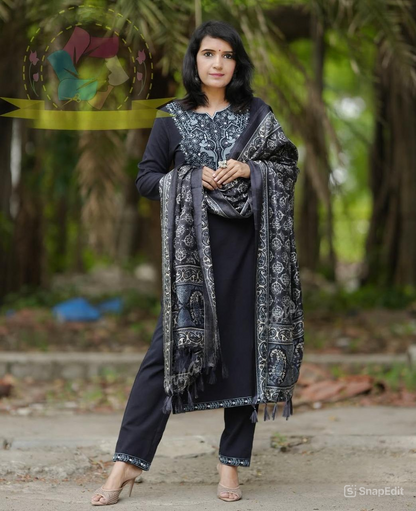 Handloom Embroidered Kurti Pant Set with Baatik Print Silk Dupatta