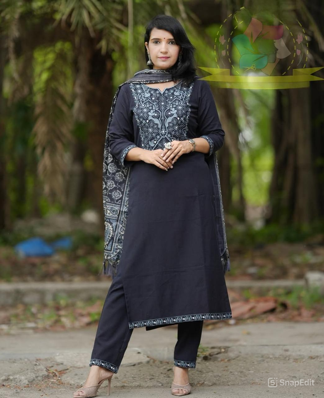 Handloom Embroidered Kurti Pant Set with Baatik Print Silk Dupatta