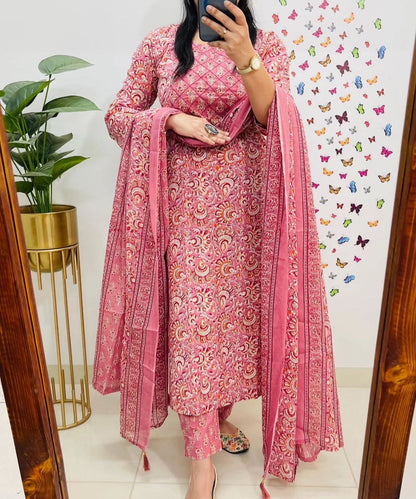 Jaipuri Floral Printed Cotton Suit Set with Kurti Pant Dupatta
