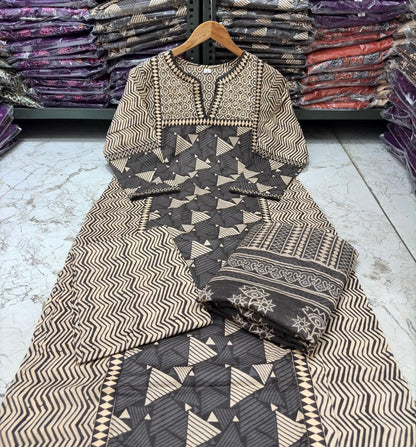 Jaipuri Printed Cotton Kurti Set with Printed Pant & Malmal Dupatta