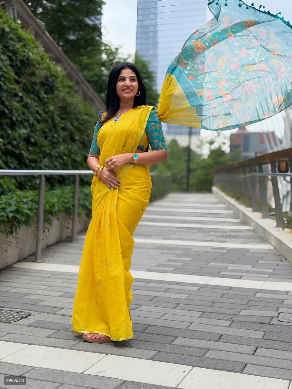 Linen Blooming Saree with Kalamkari Print & Tassels