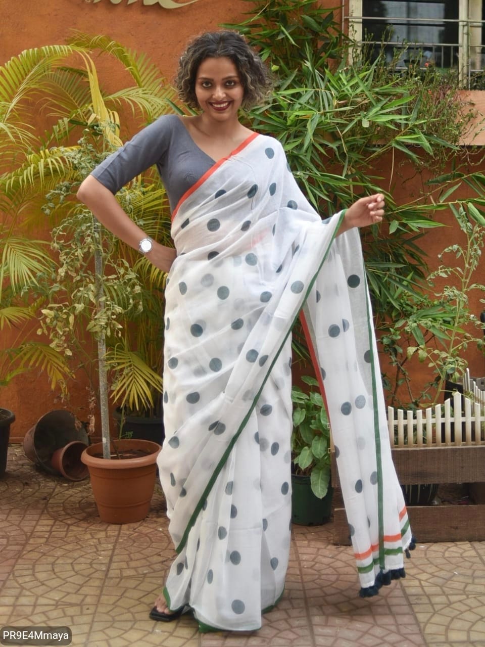Linen Digital Print Saree with Running Printed Blouse – 6.30 M