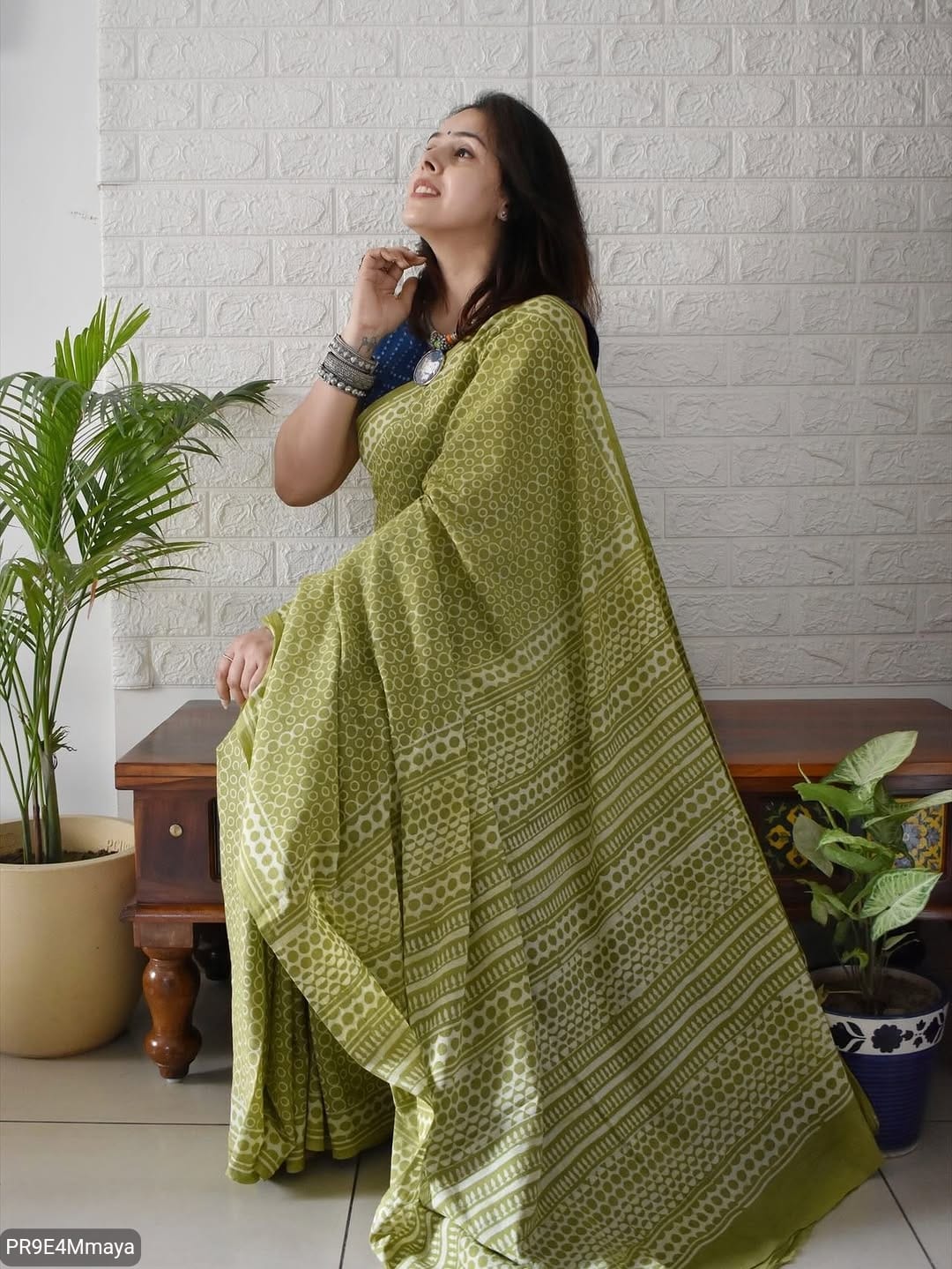 Linen Digital Print Saree with Running Printed Blouse – 6.30 M