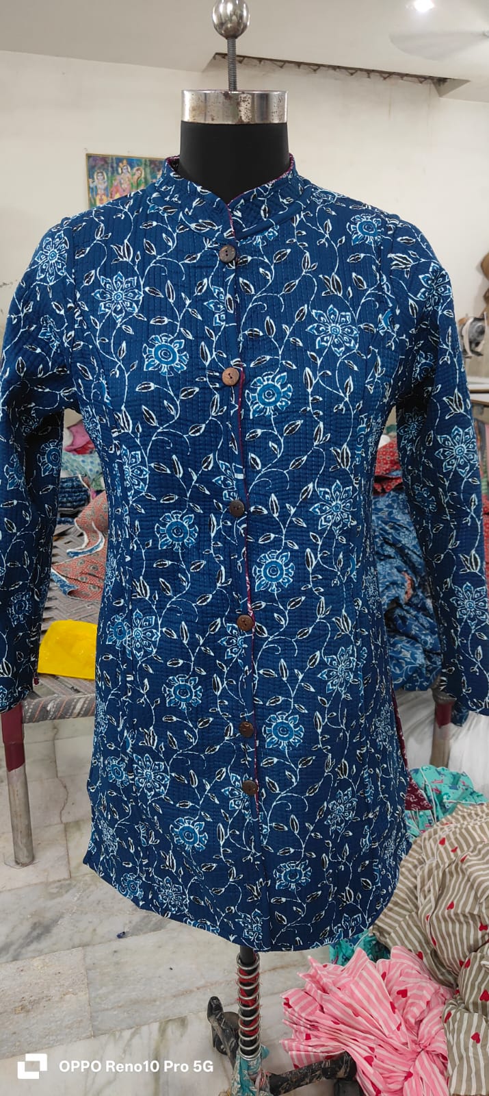 Long Reversible Quilted Cotton Coat with Pockets – 37 Inch