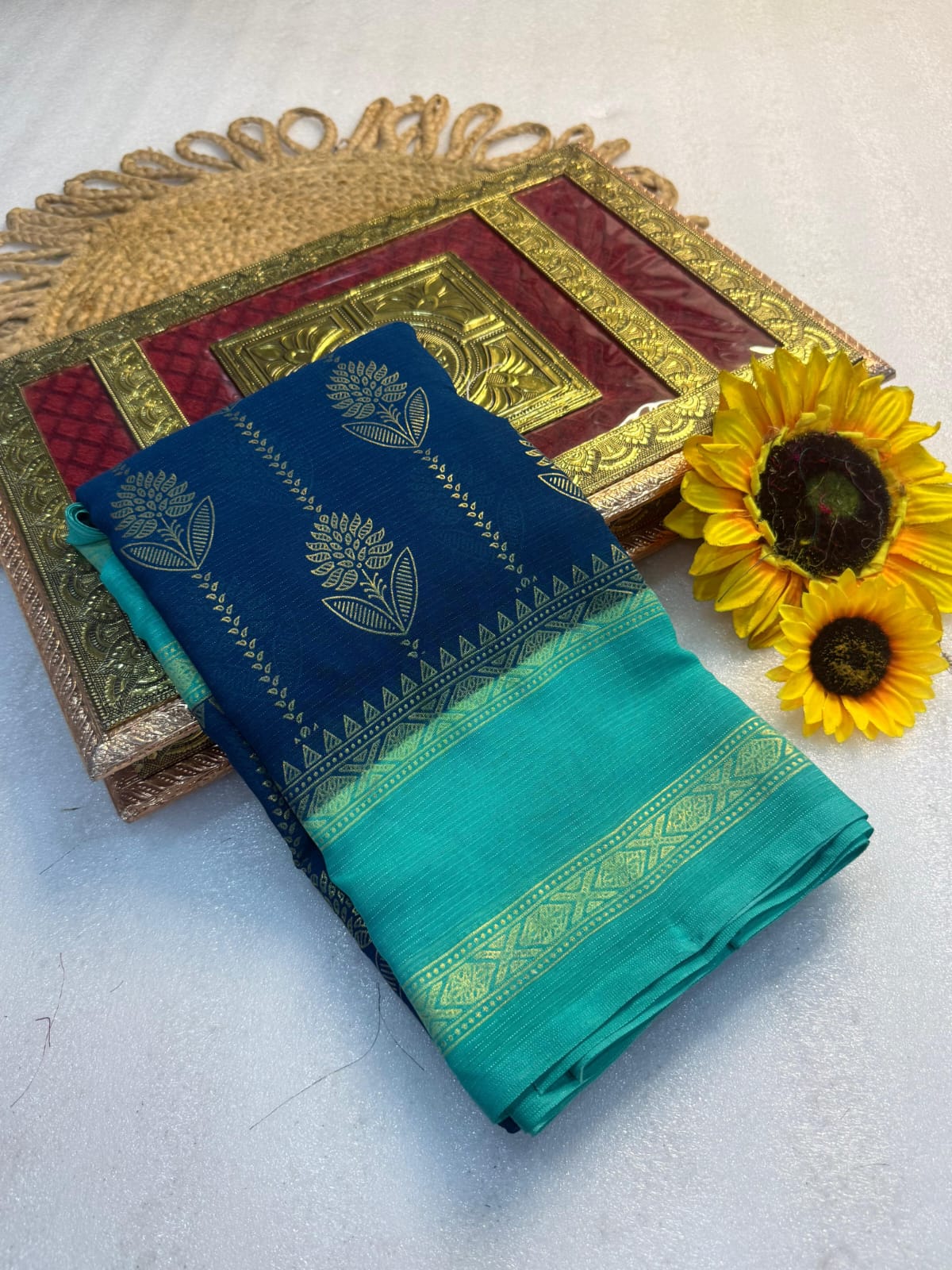 Marshmallow Fabric Foil Design Saree with Zari Weaving Border & Blouse Piece