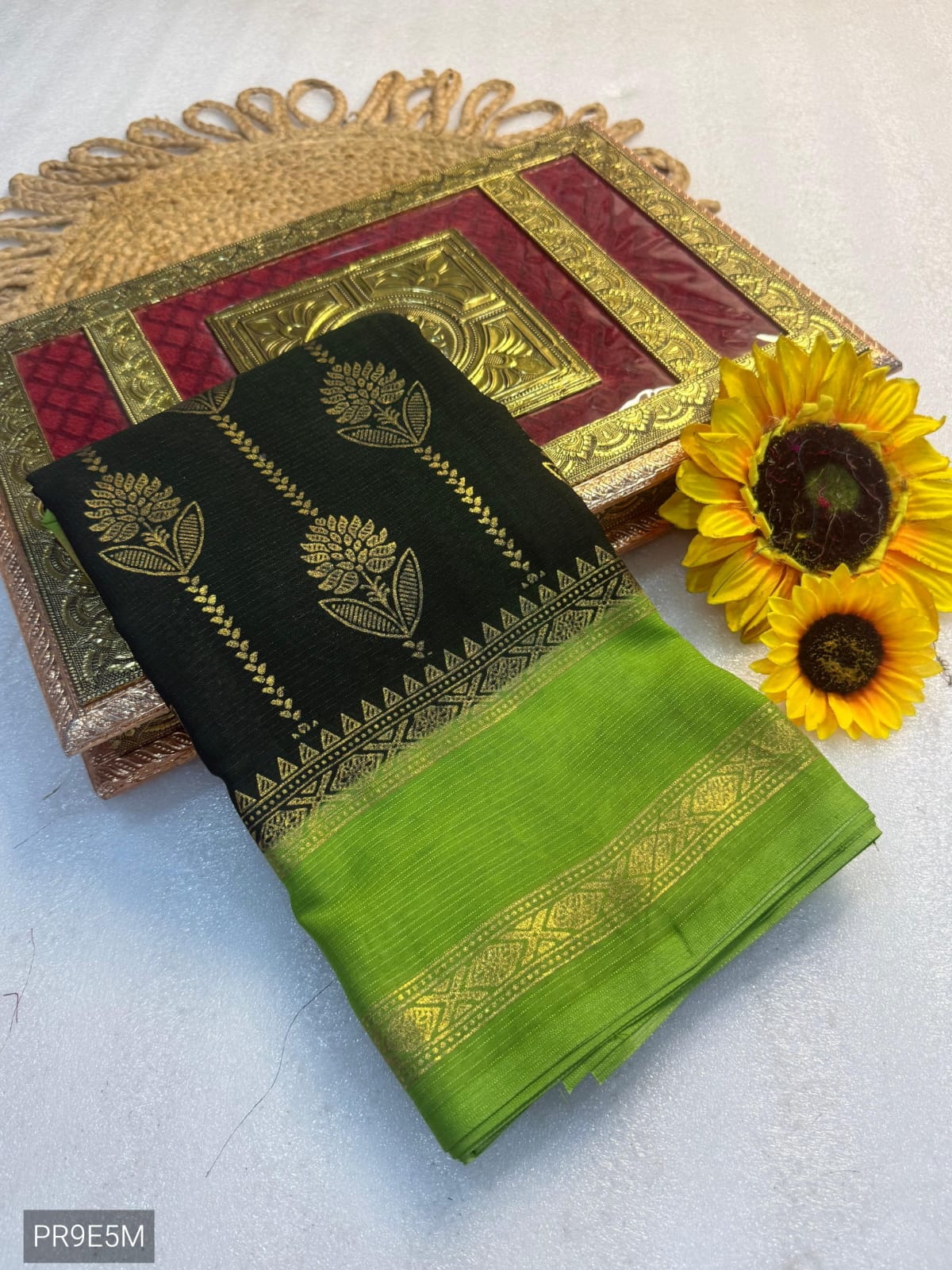 Marshmallow Fabric Foil Design Saree with Zari Weaving Border & Blouse Piece
