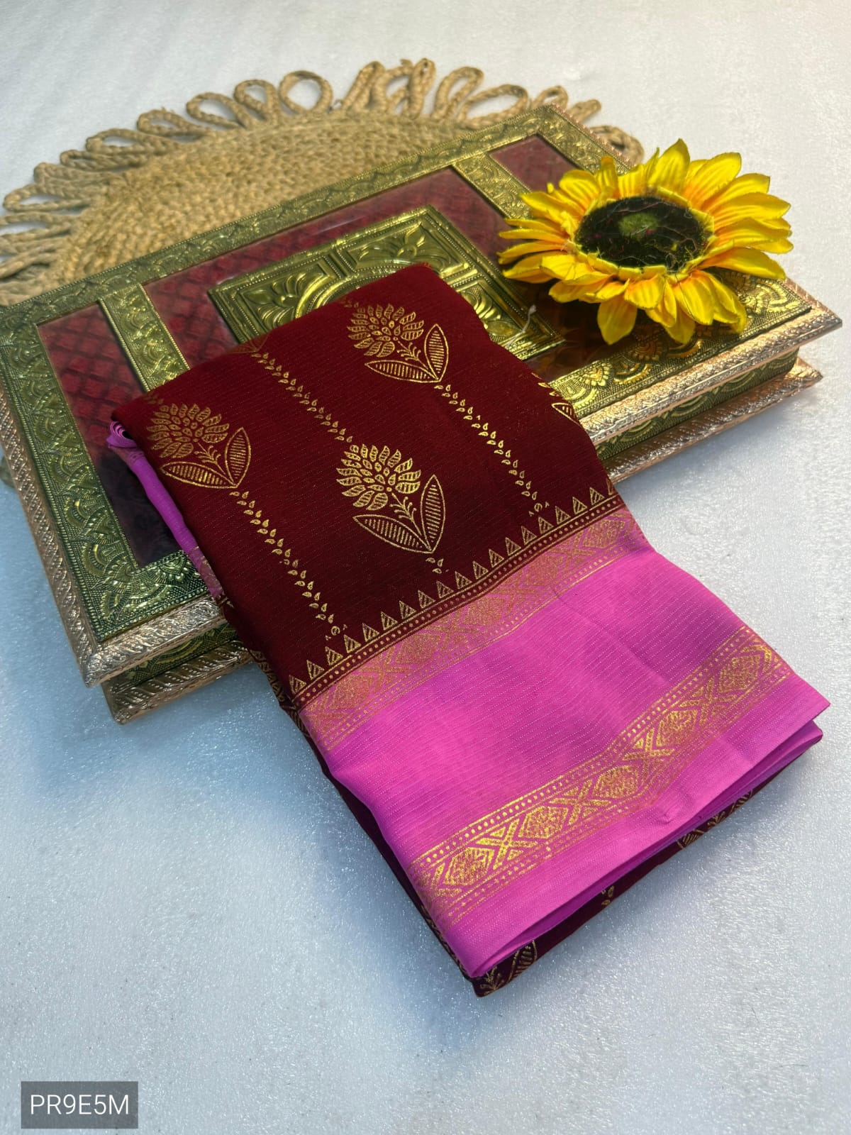 Marshmallow Fabric Foil Design Saree with Zari Weaving Border & Blouse Piece