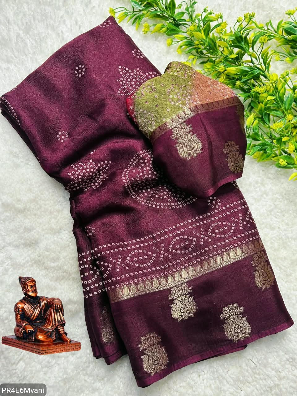 Marshmallow Gold Jacquard Saree with Bandhani Ajrakh Print Border