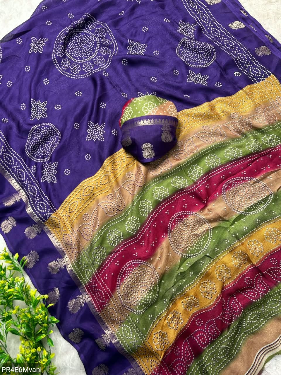 Marshmallow Gold Jacquard Saree with Bandhani Ajrakh Print Border