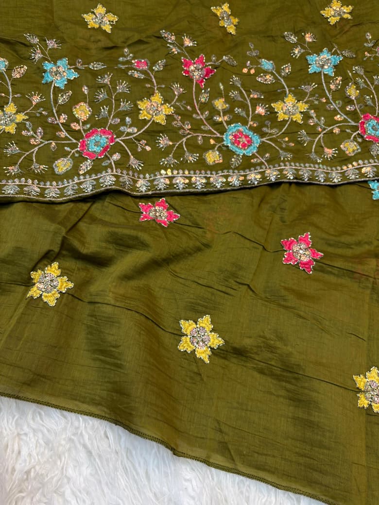 Mul Cotton Saree with Beads & Thread Work