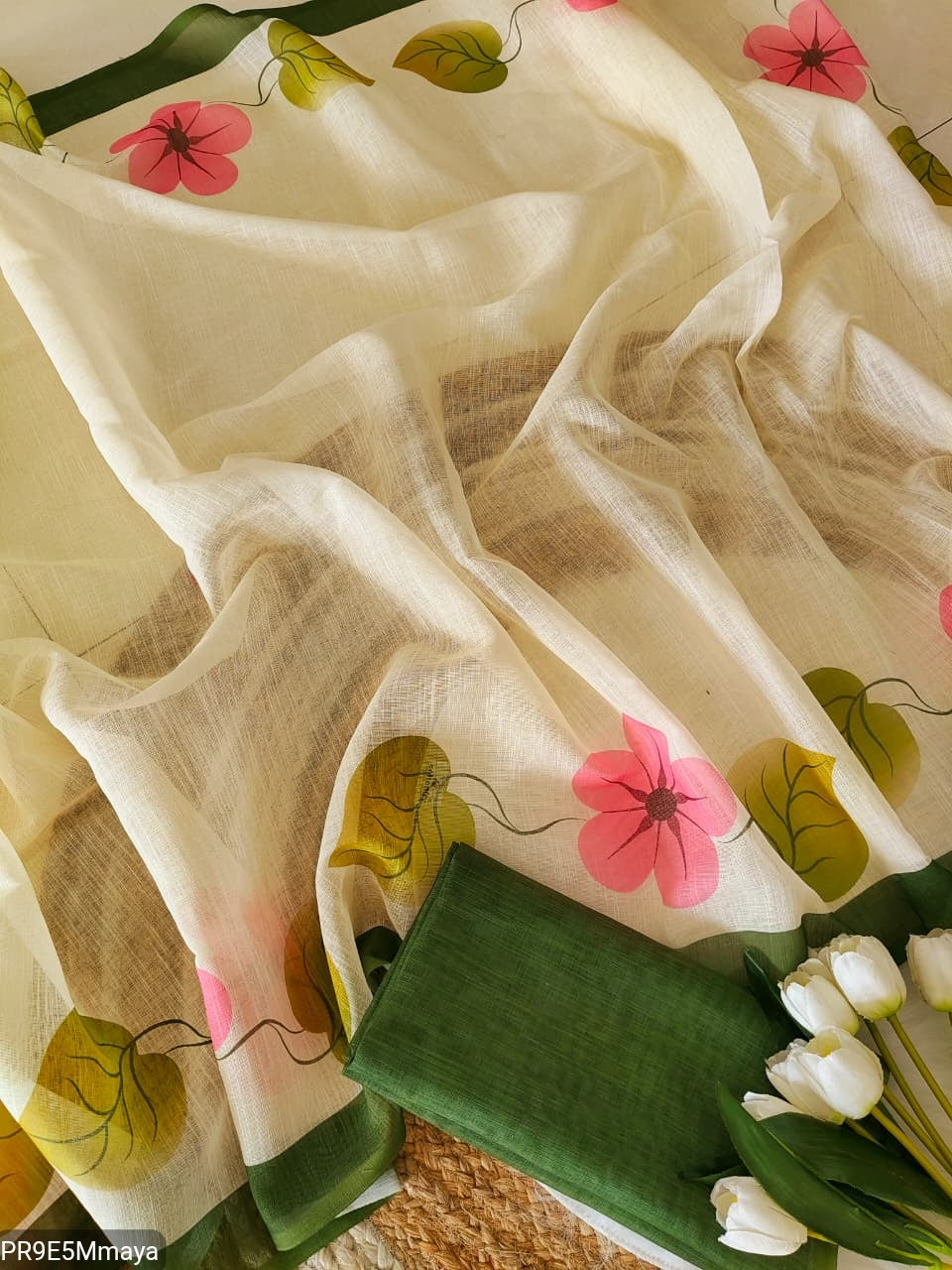 Plain Linen Digital Print Saree with Blouse
