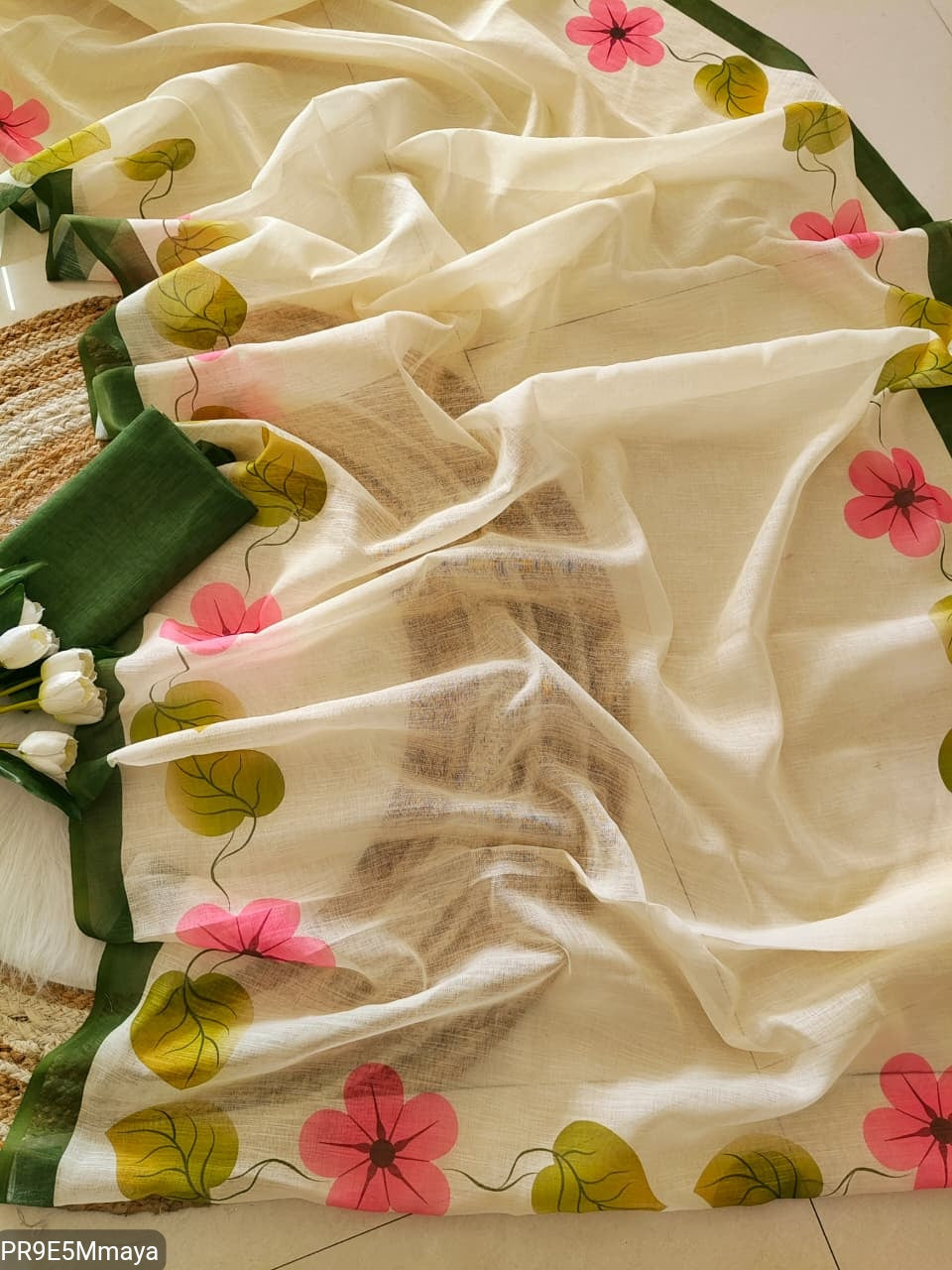 Plain Linen Digital Print Saree with Blouse