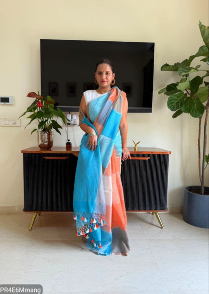 Plain Linen Saree with Printed Fumka Latakan & Satin Blouse