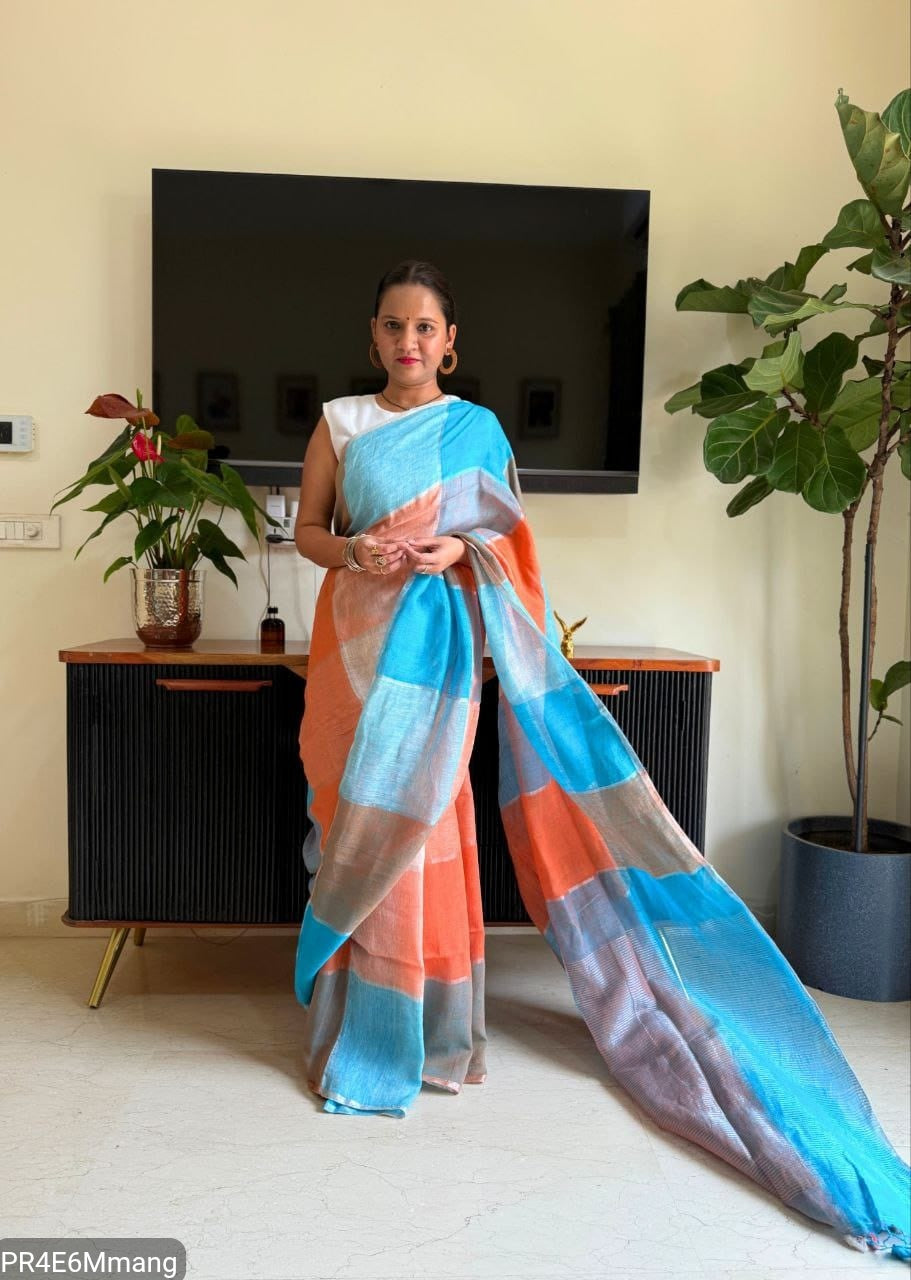 Plain Linen Saree with Printed Fumka Latakan & Satin Blouse