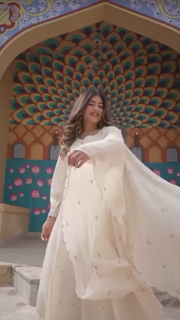 Dyed Cotton Kurti Pant Set with Embroidered Malmal Dupatta