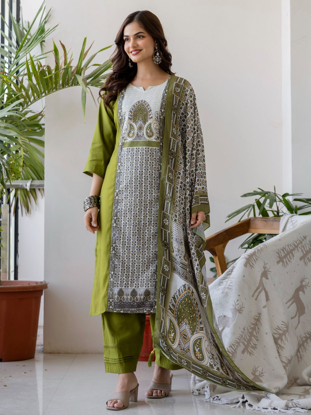 Printed Shifli Work Vertican Silk Kurta Pant Dupatta Set – 3 Pcs
