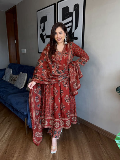 Red Floral Print A-Line Cotton Kurta Pant with Dupatta Set