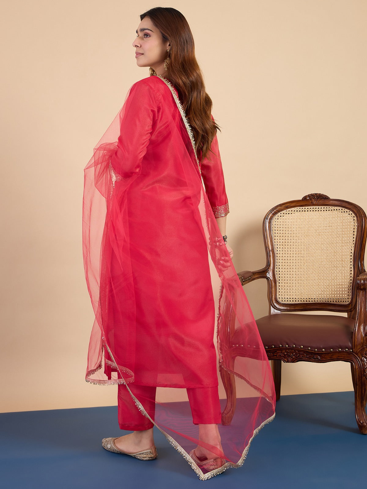 Silk Blend Kurta Pant Set with Zari Thread Embroidery & Organza Dupatta